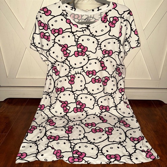 Hello Kitty | Intimates & Sleepwear | Hello Kitty Night Gown | Poshmark